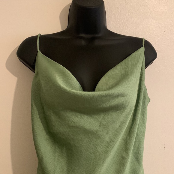 MISS LOLA Green cowl neck dress - Picture 3 of 6